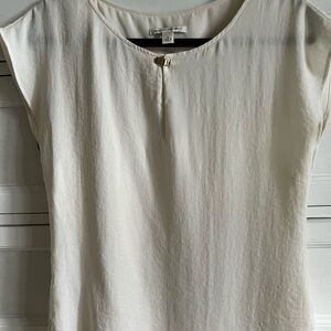Silky Banana Republic beautifully lined summer dressy top